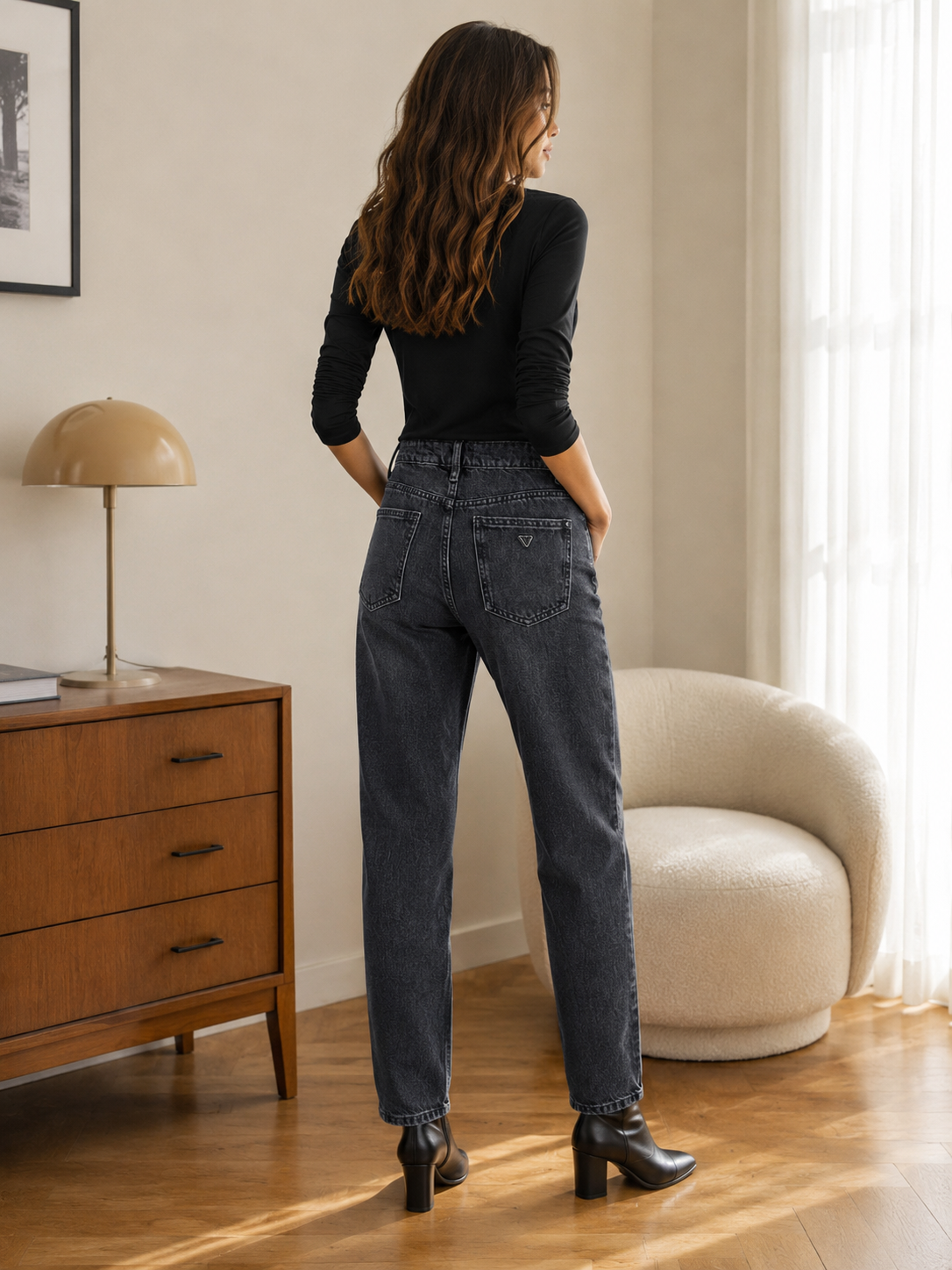 Guess High-Rise Relaxed Straight Dark Grey Rhinestone Jeans – 5 Pocket